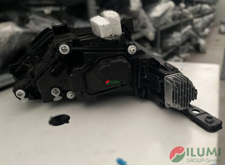 3438077104